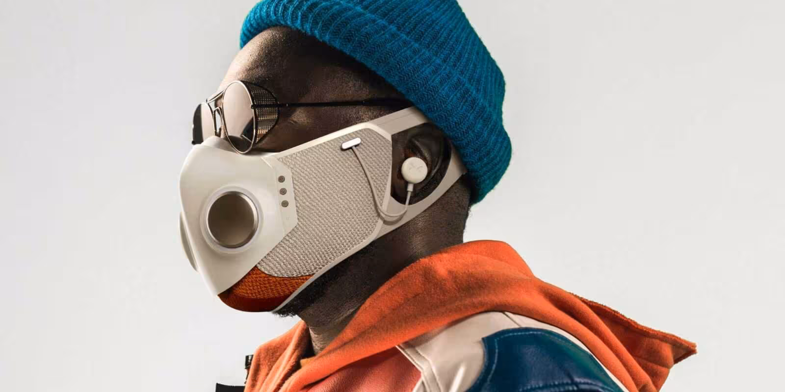 Фронтмен Black Eyed Peas представил свою умную защитную маску 4 Black Eyed Peas