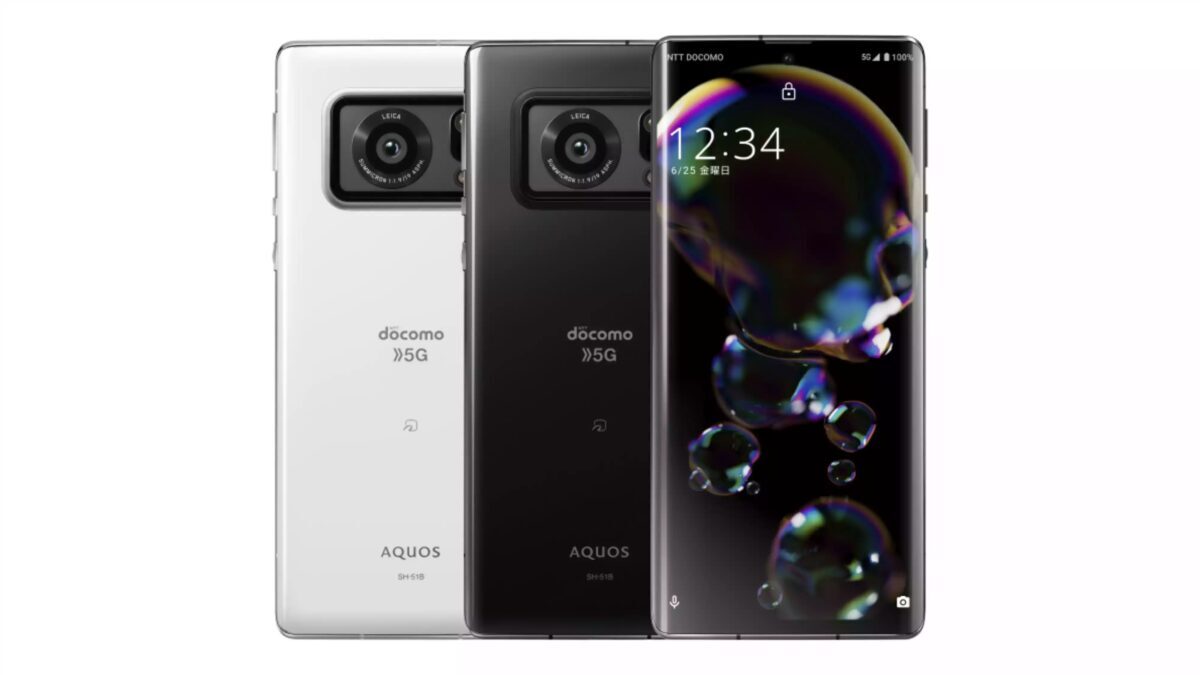Смартфон Sharp Aquos R6 с задней камерой и дисплеем