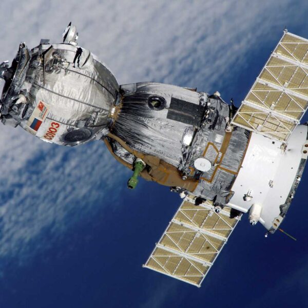 soyuz tma 7 spacecraft2edit1