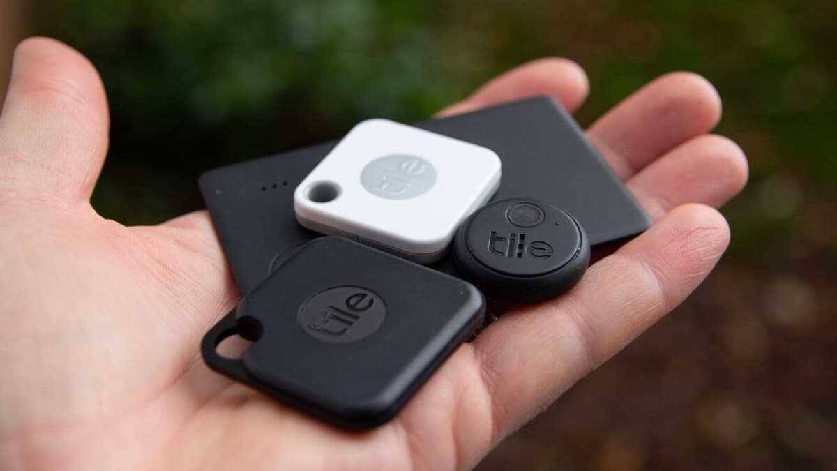 Брелоки Tile для поиска ключей и устройств