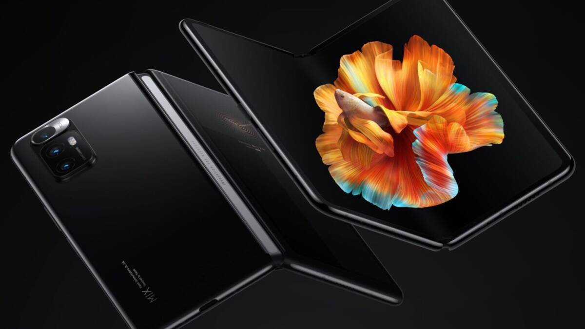 Складной смартфон Xiaomi Mix Fold с двумя дисплеями и камерой сзади