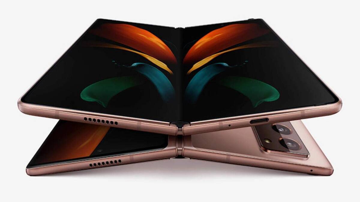 Galaxy Z Fold 3 и Z Flip 3 уже начали производить 3 Складной смартфон Galaxy Z Fold 3 и Z Flip 3 в сложенном и разложенном виде