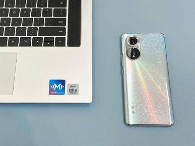 Honor 50 и 50 Pro на качественных живых фото в необычных цветах 9 Вид сбоку OPPO Find N6 с невидимой складкой экрана