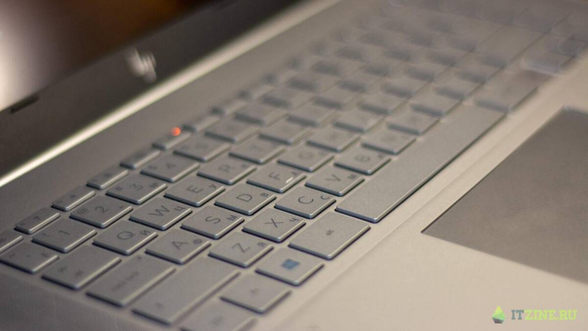 Обзор ноутбука HP Envy 15: мощь для создателей графического контента 39 Клавиатура ноутбука HP Envy 15 вблизи