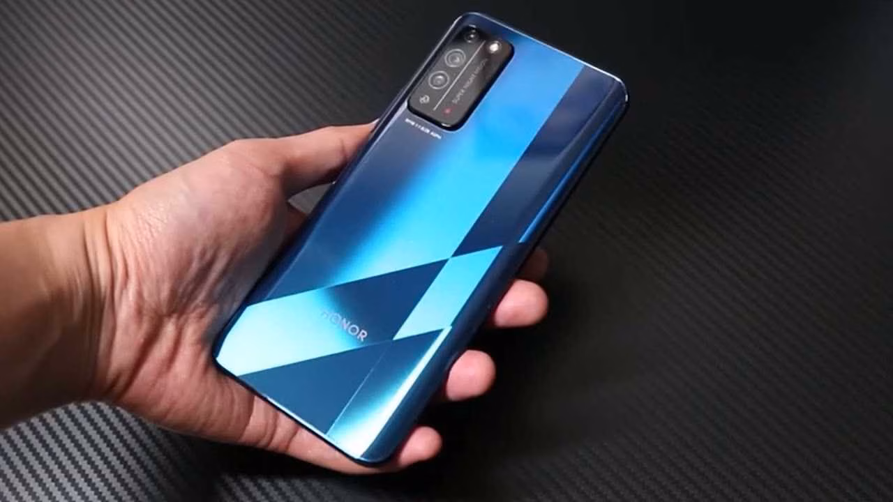 В сеть опубликовали живое фото смартфона Honor X20 с Dimensity 1200 2 maxresdefault 1
