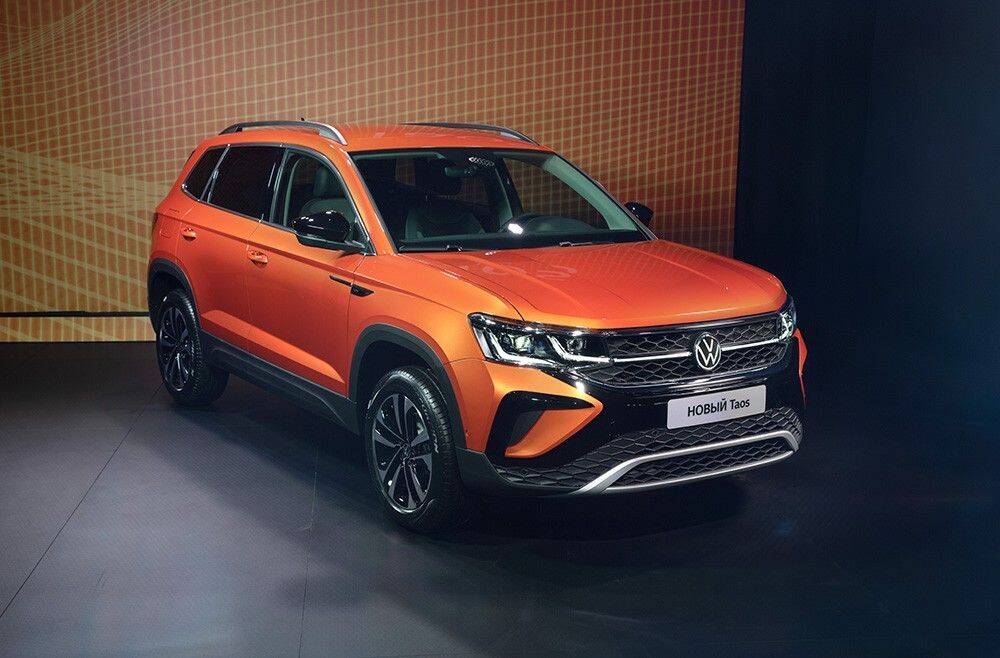 Volkswagen представил новый внедорожник Taos в России 9 Новый кроссовер Volkswagen Taos на выставке спереди