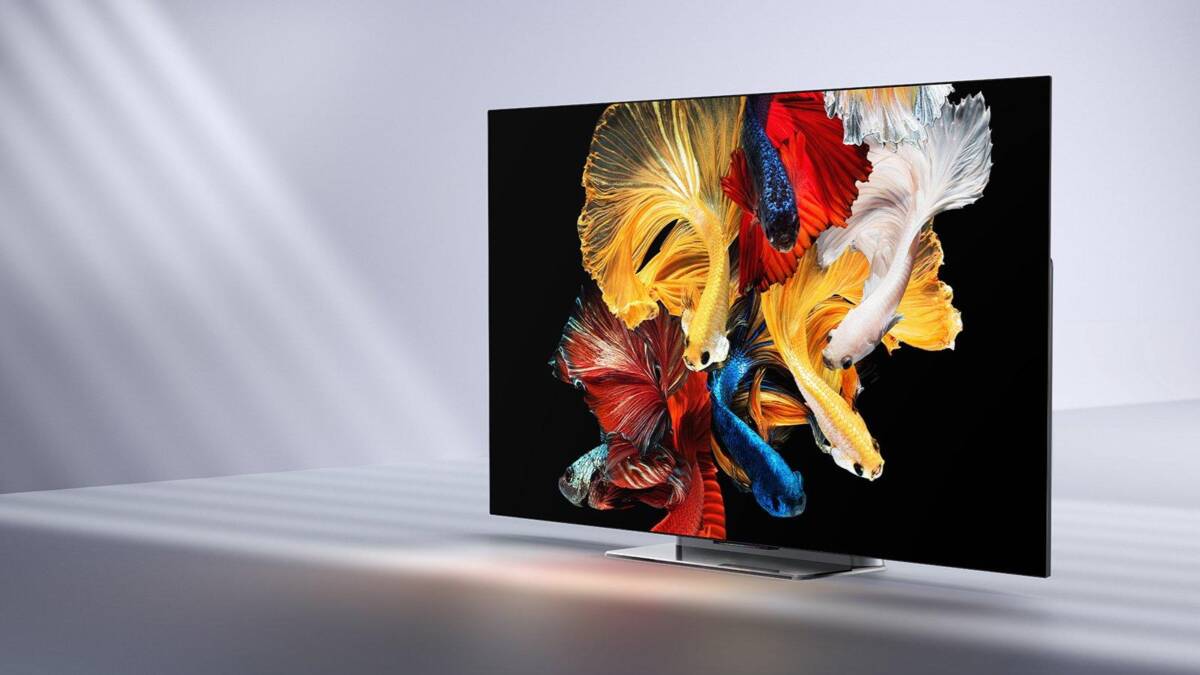 Xiaomi Mi TV Lux 65-дюймовый OLED-телевизор с тонким корпусом и рыбами на экране