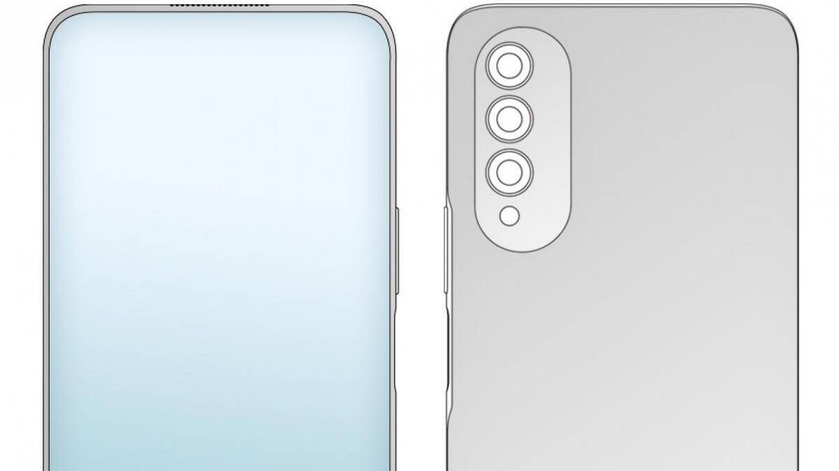 Передняя и задняя панели смартфона Huawei с тройной камерой на задней крышке