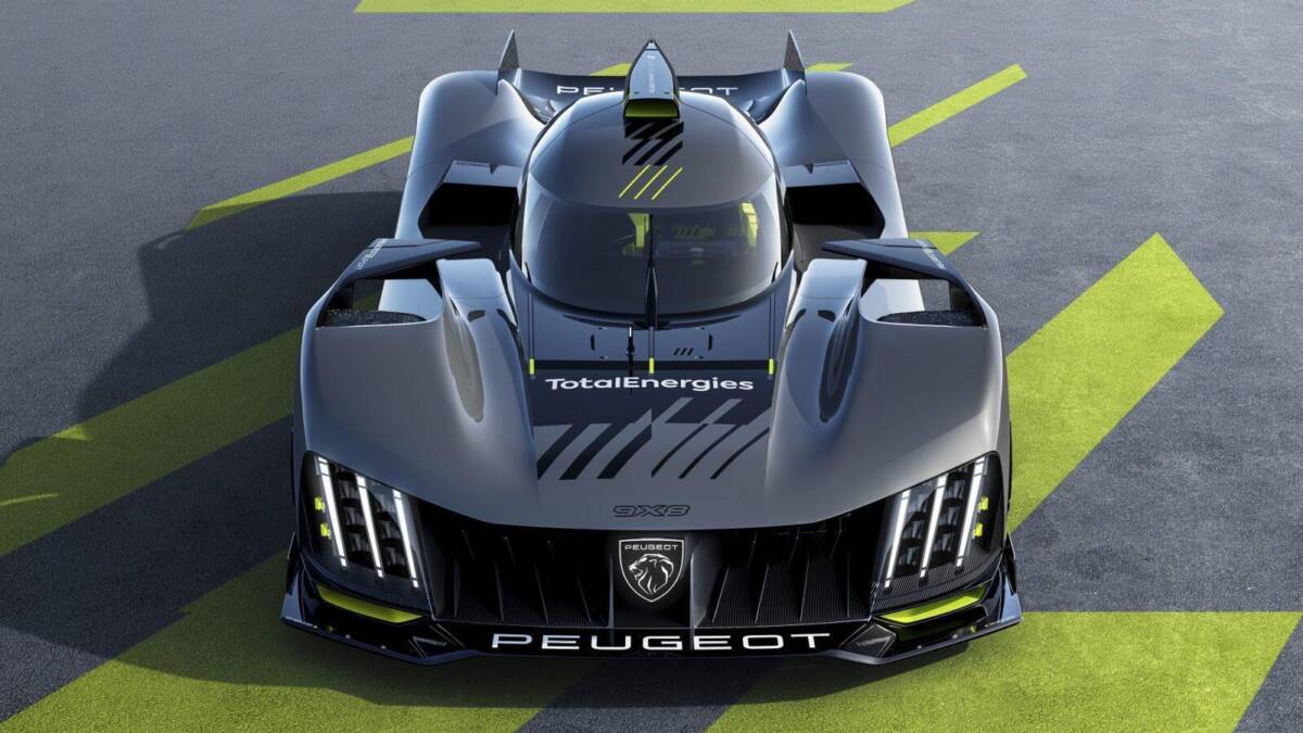 Гиперкар Peugeot 9X8 спереди с аэродинамическим дизайном