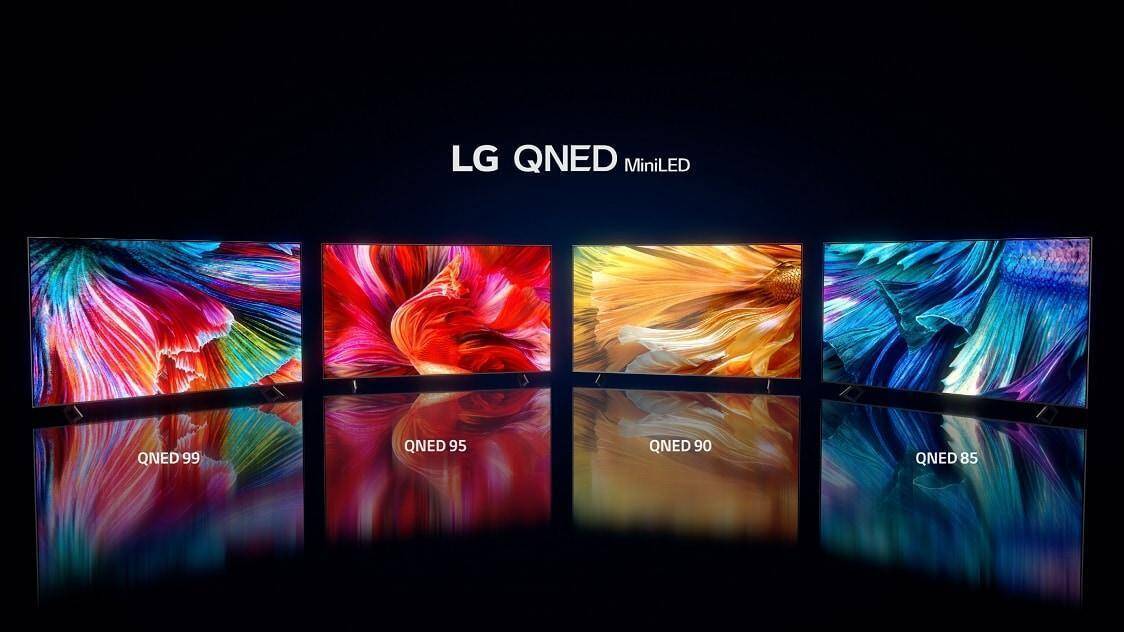 Четыре телевизора LG QNED MiniLED на презентации: разные модели, яркое изображение на экранах