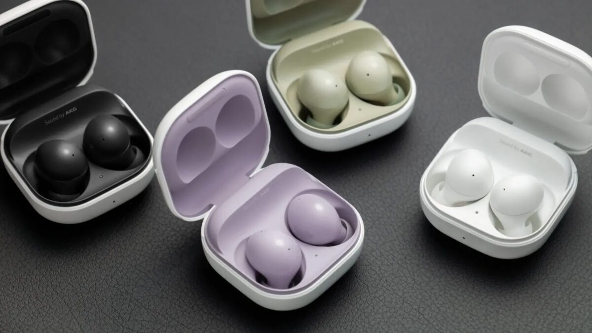 Samsung официально показала наушники Galaxy Buds2: шумоподавление и приятная цена 5 Наушники Samsung Galaxy Buds2 в кейсах разных цветов