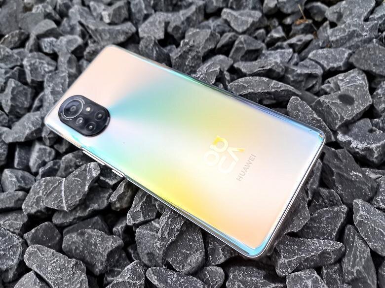 Huawei Nova 8