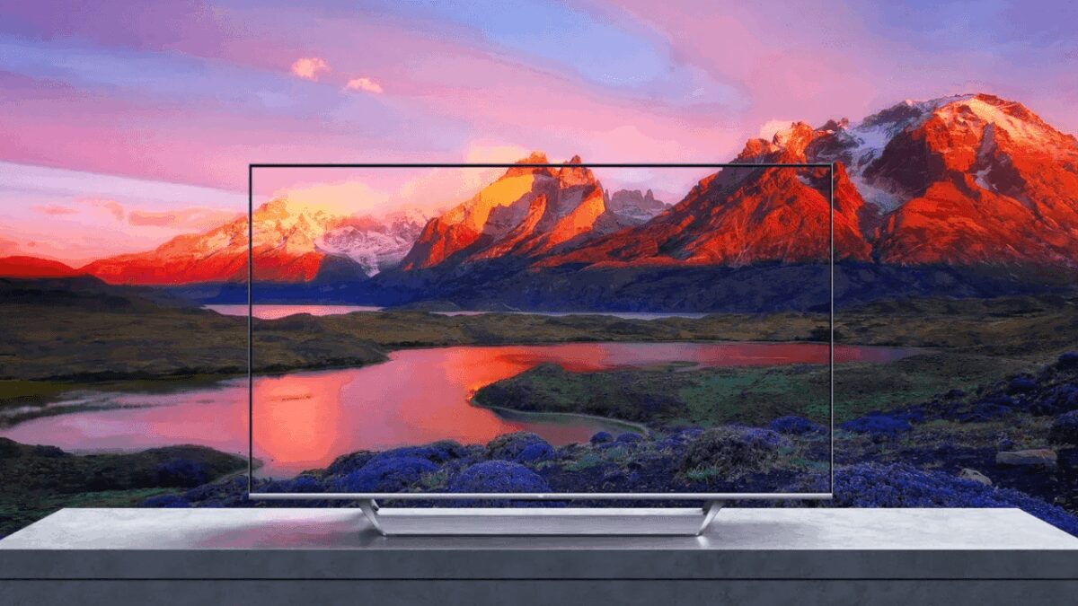 Телевизор Xiaomi Mi TV Q1 75 дюймов в России, представленная модель с пейзажем на экране