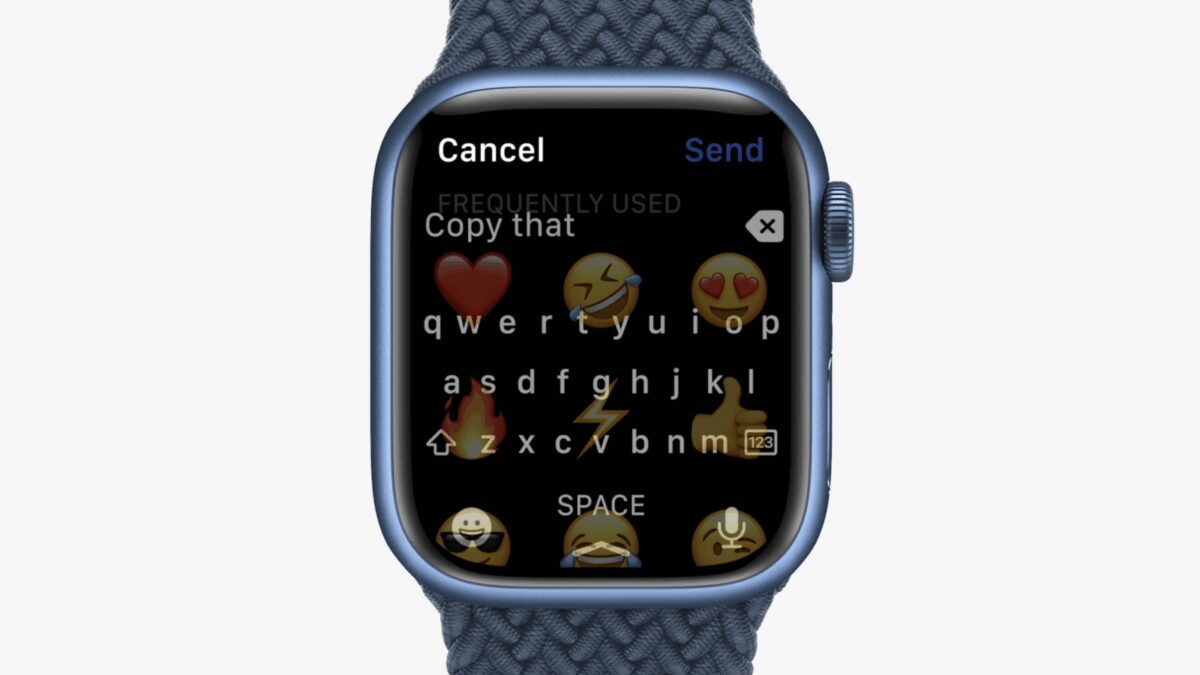 Экран Apple Watch серии 7 с клавиатурой emojis на черном фоне