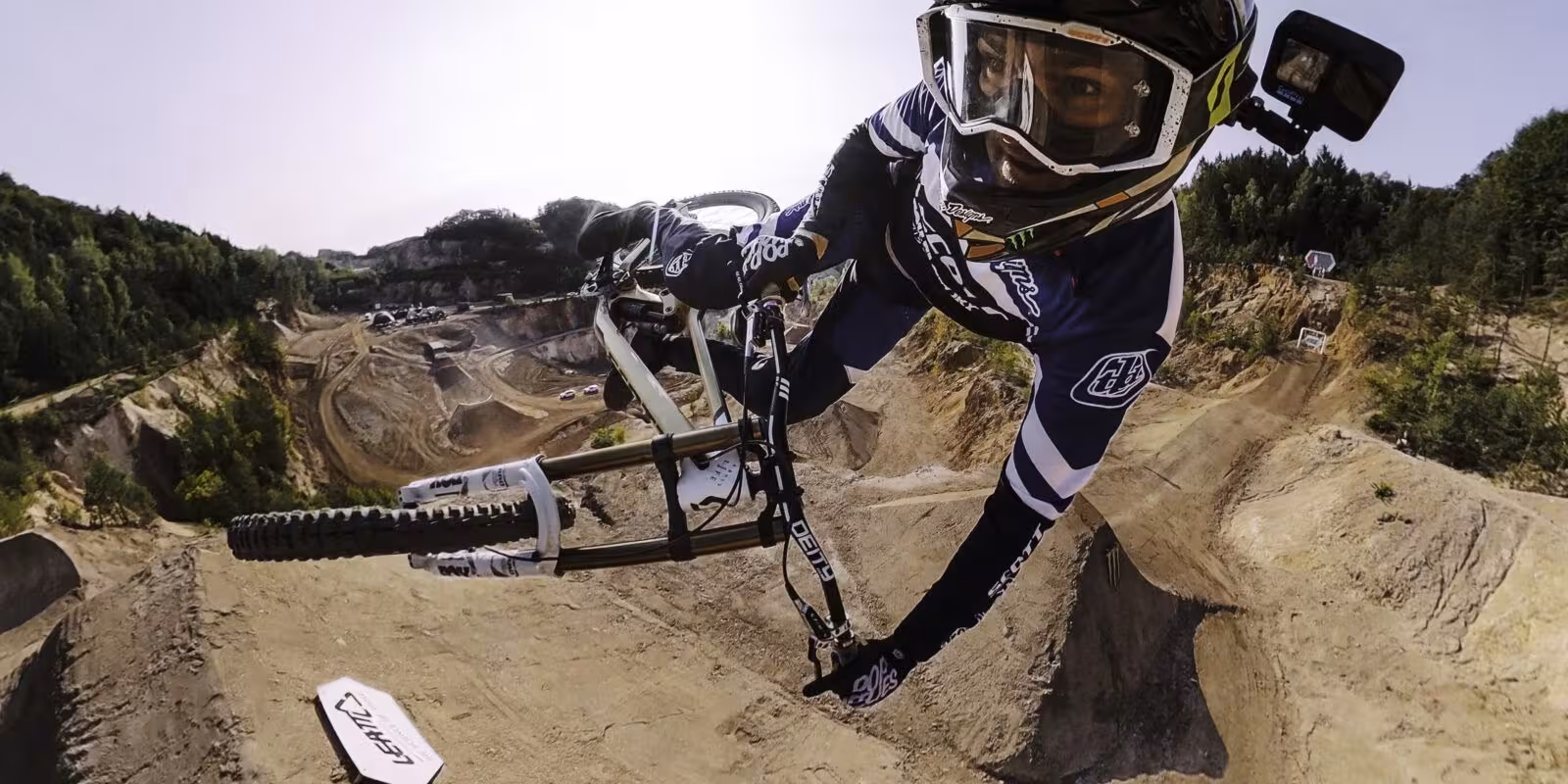 GoPro выпустила новое поколение экшн-камер HERO 10 6 SI10085 210707 AGC BrendanFairclough Hero9 PIU for G0195594 Edit copy