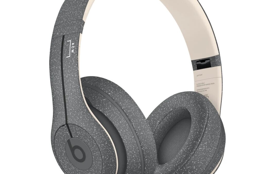 Apple и A-COLD-WALL* выпустили лимитированную версию наушников Beats Studio 3 3 Apple