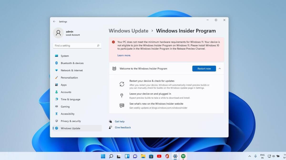 Настройки Windows 11 в разделе обновлений и программы инсайдера