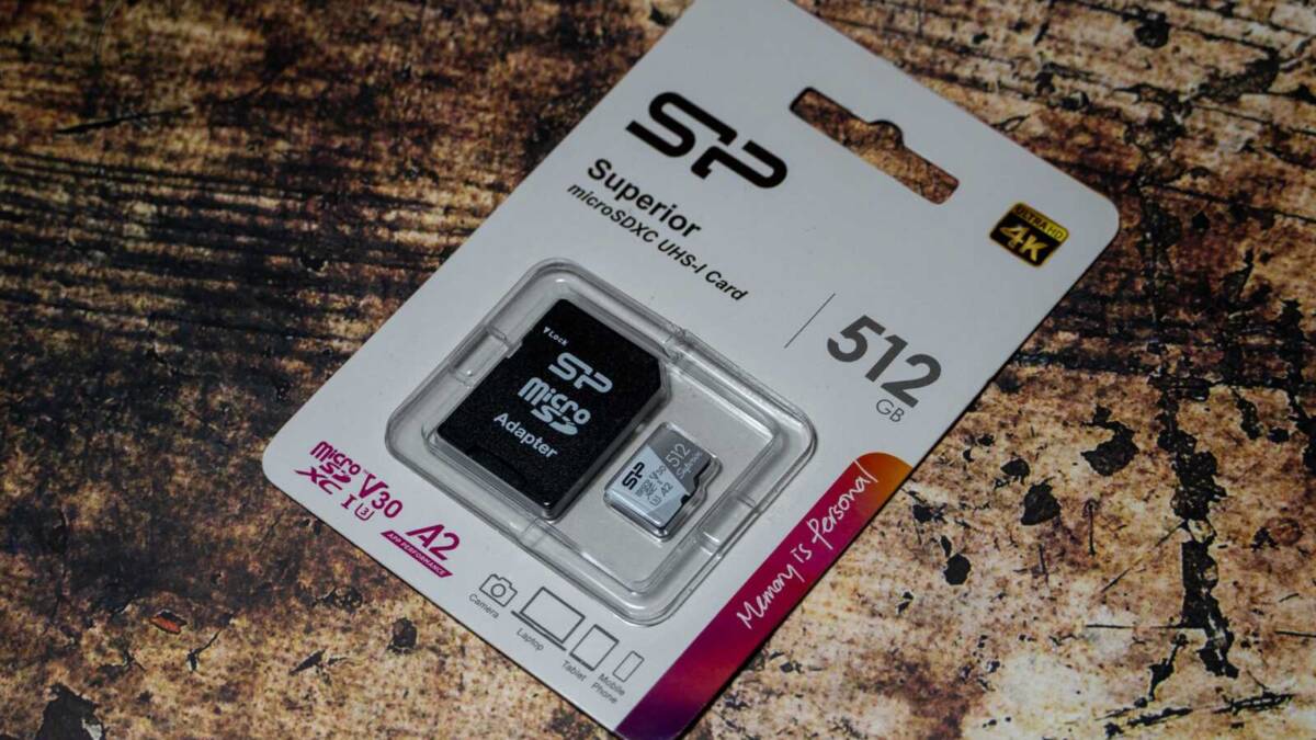 карта памяти Silicon Power Superior 512 ГБ на упаковке