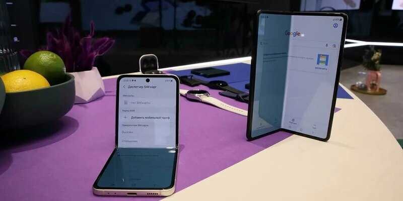 Samsung выпустила лимитированную серию джинсов Z Flip Pocket Denim совместно с Dr Denim 5