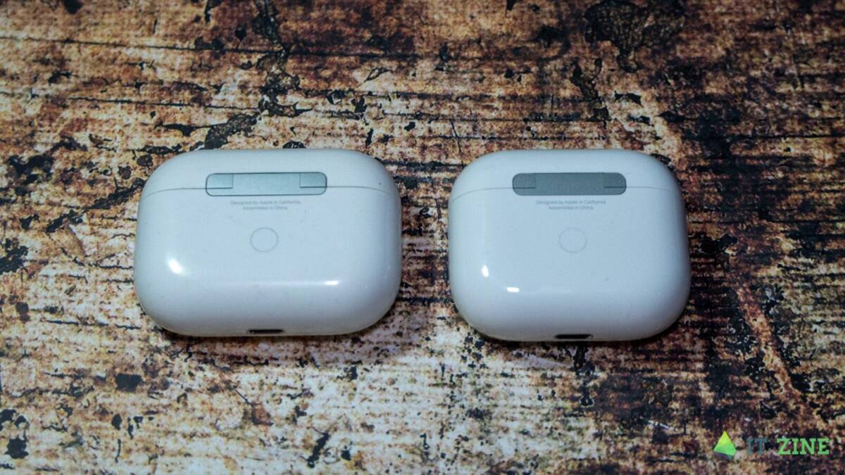 Кейс AirPods Pro слева, кейс AirPods 3 справа 3-го поколения слева, AirPods Pro справа