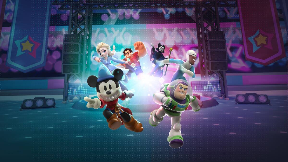 Герои Disney Melee Mania на яркой сцене в Apple Arcade на iPhone