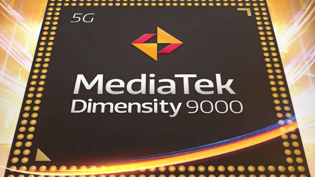 Чип MediaTek Dimensity 9000 в крупном плане с логотипом процессора