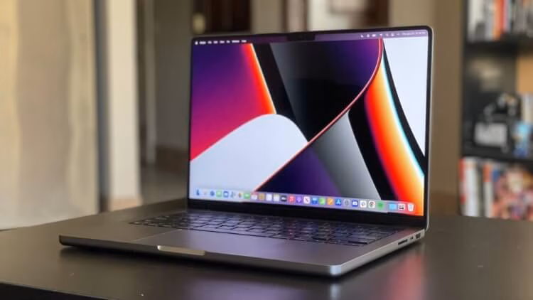 Спрос на ноутбуки и компьютеры вырос в 2,7 раз в начале 2022 года 2 macbook_pro_2022-750x422-1645802
