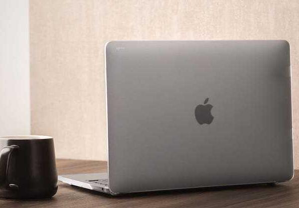 moshi iglaze hardshell case for macbook7