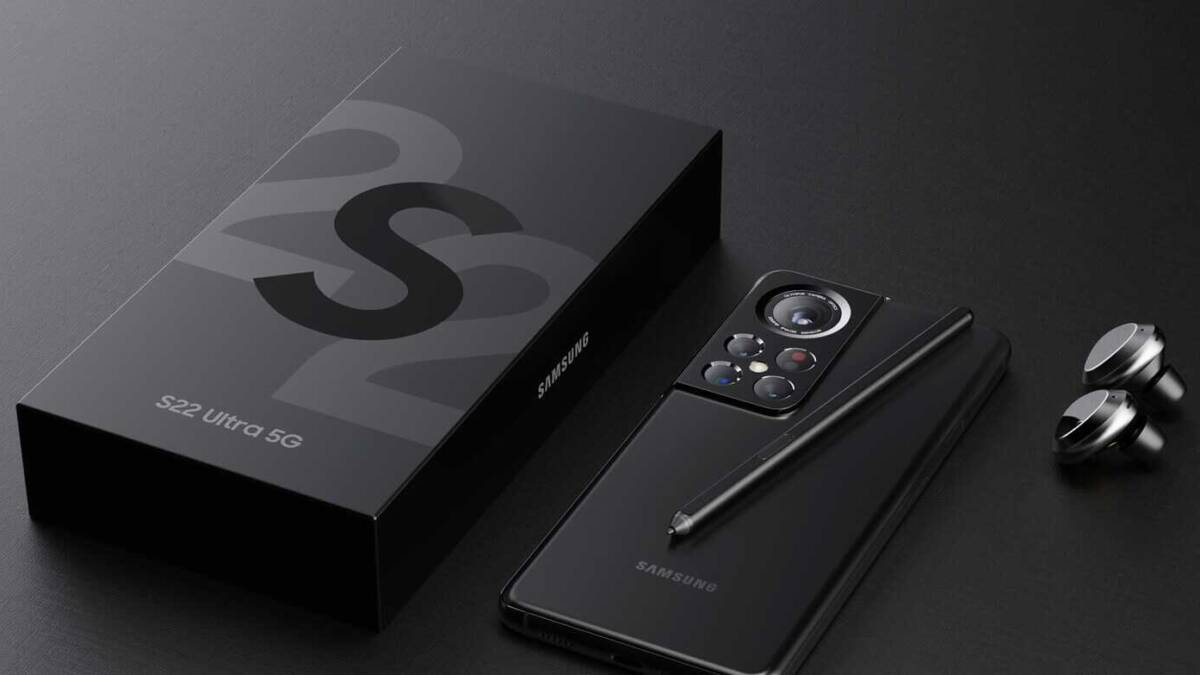 Samsung Galaxy S22 на рендере крупным планом, задняя панель и камера в фокусе