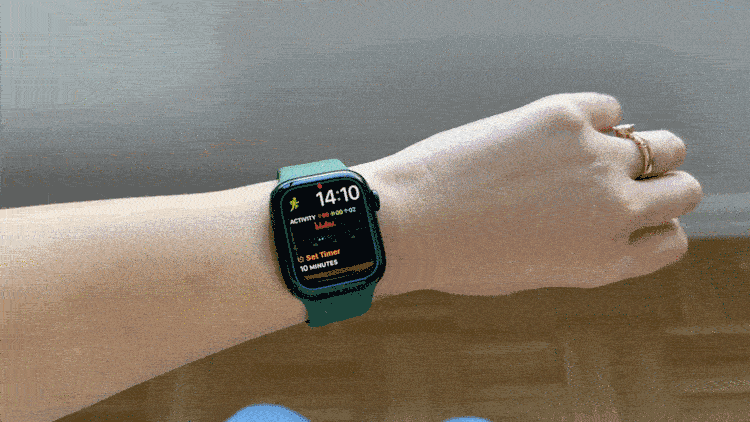 Как управлять Apple Watch без помощи рук 5 Двойное сжатие активирует Assistive Touch и вызывает меню действий.