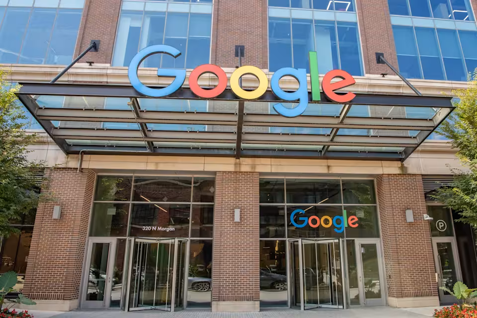 Google снова отложила возвращение сотрудников в офис 1 02e7b590-53f7-11ec-ac5a-5fc332937592