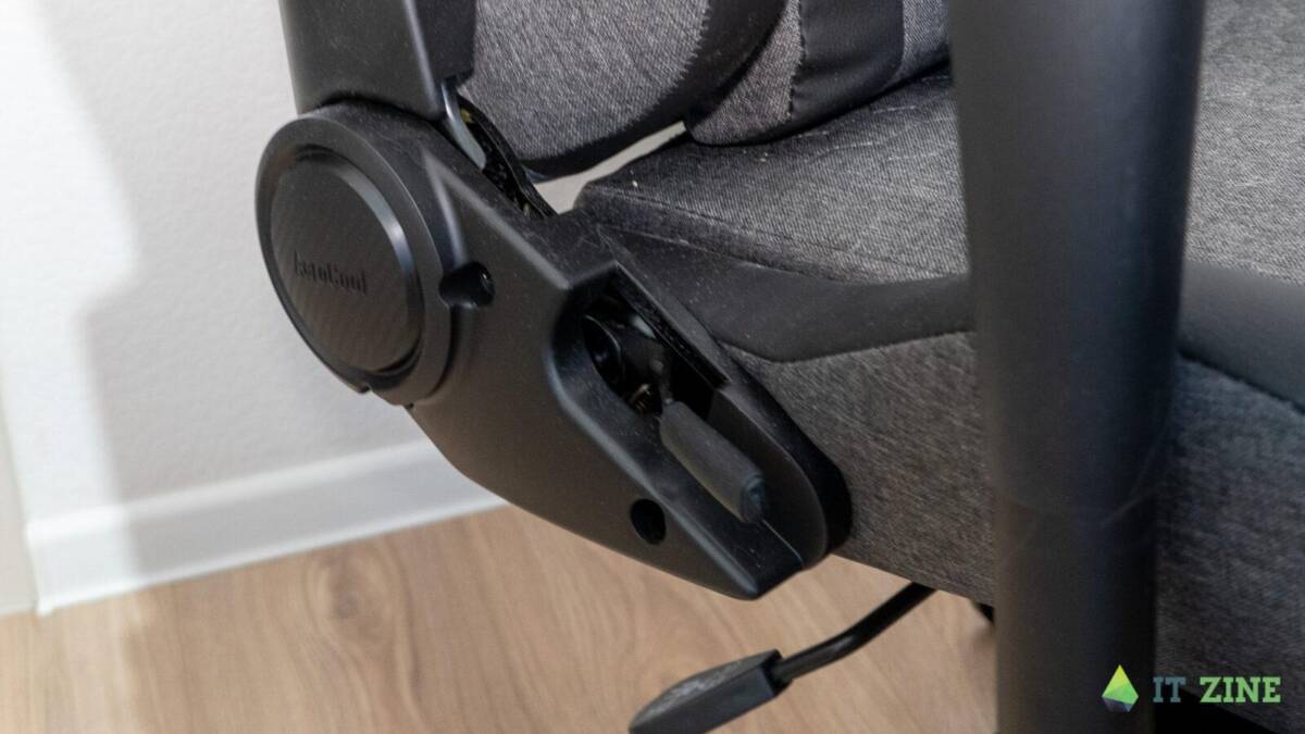 Обзор AeroCool Crown: стильное и удобное кресло для гика 26 Кресло AeroCool Crown с механизмом регулировки положения
