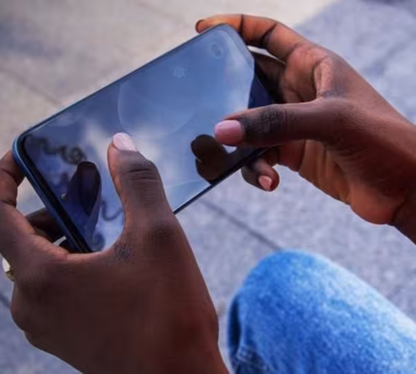Moto Edge X30