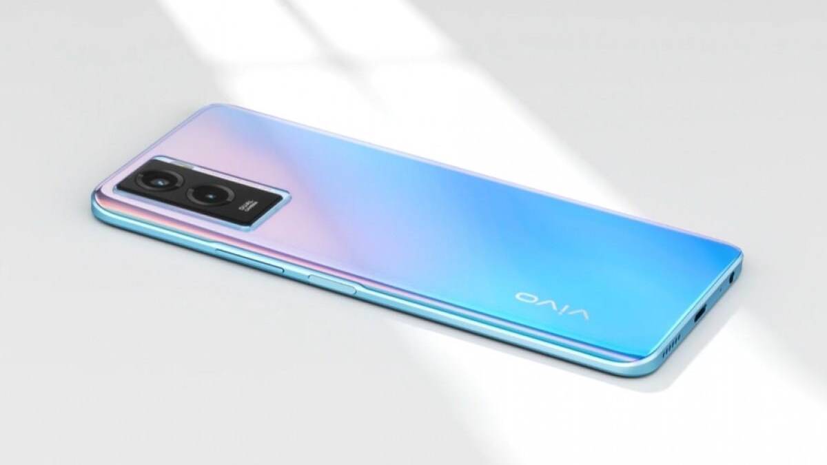 Задняя панель смартфона Vivo Y55s 5G с градиентным корпусом и двумя камерами