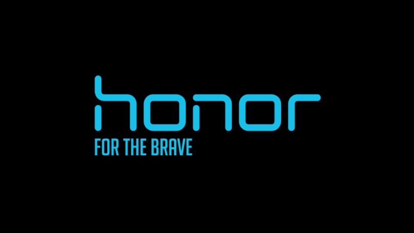 Логотип Honor на черном фоне с слоганом для смелых