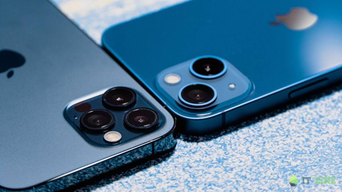 Камеры iPhone 12 Pro (слева) и iPhone 13 (справа).
