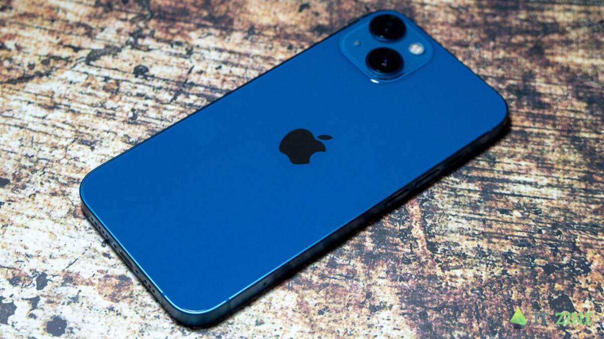 Apple iPhone 13