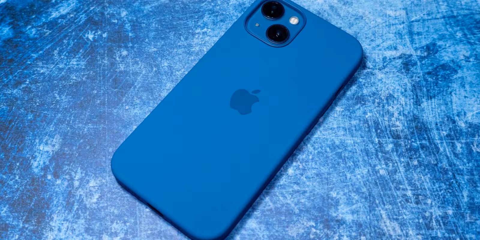 Обзор Apple iPhone 13: идеальный смартфон 2021 года 34 iPhone 13 itzine.ru 22 1
