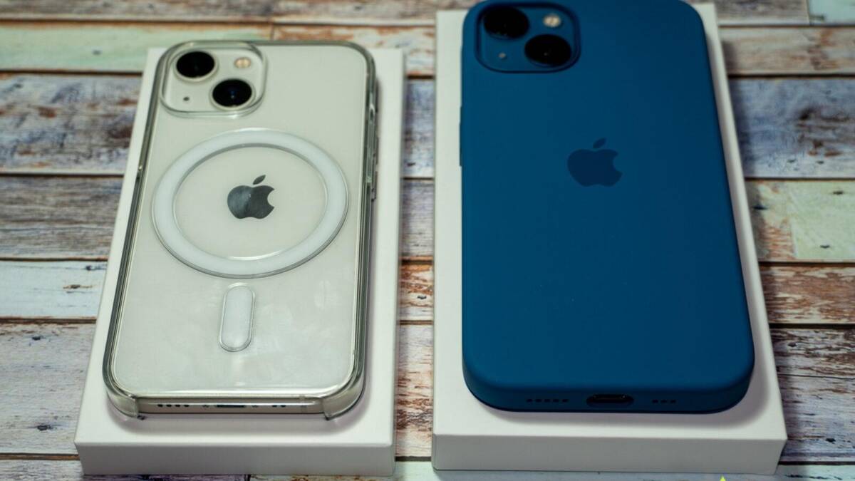 Два родных брата: iPhone 13 и iPhone 13 mini