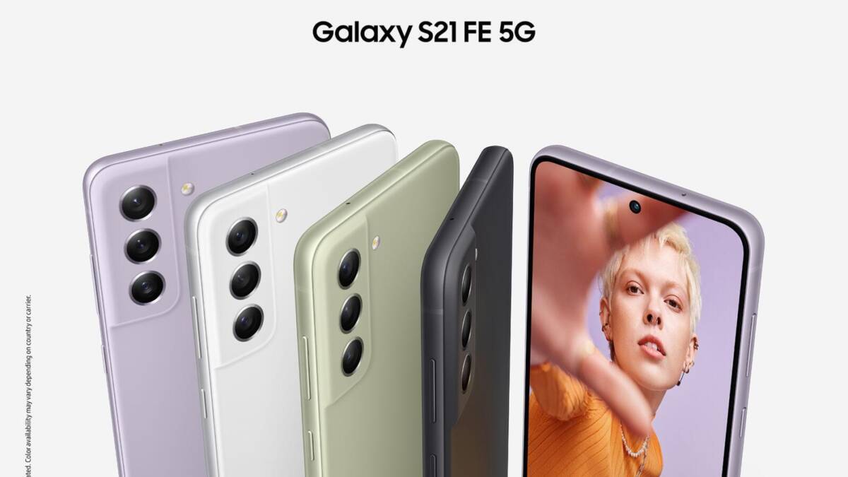 Samsung выпустил долгожданный Galaxy S21 FE 7 Вид сбоку на заднюю панель Samsung Galaxy S21 FE 5G с тремя камерами в лавандовом цвете