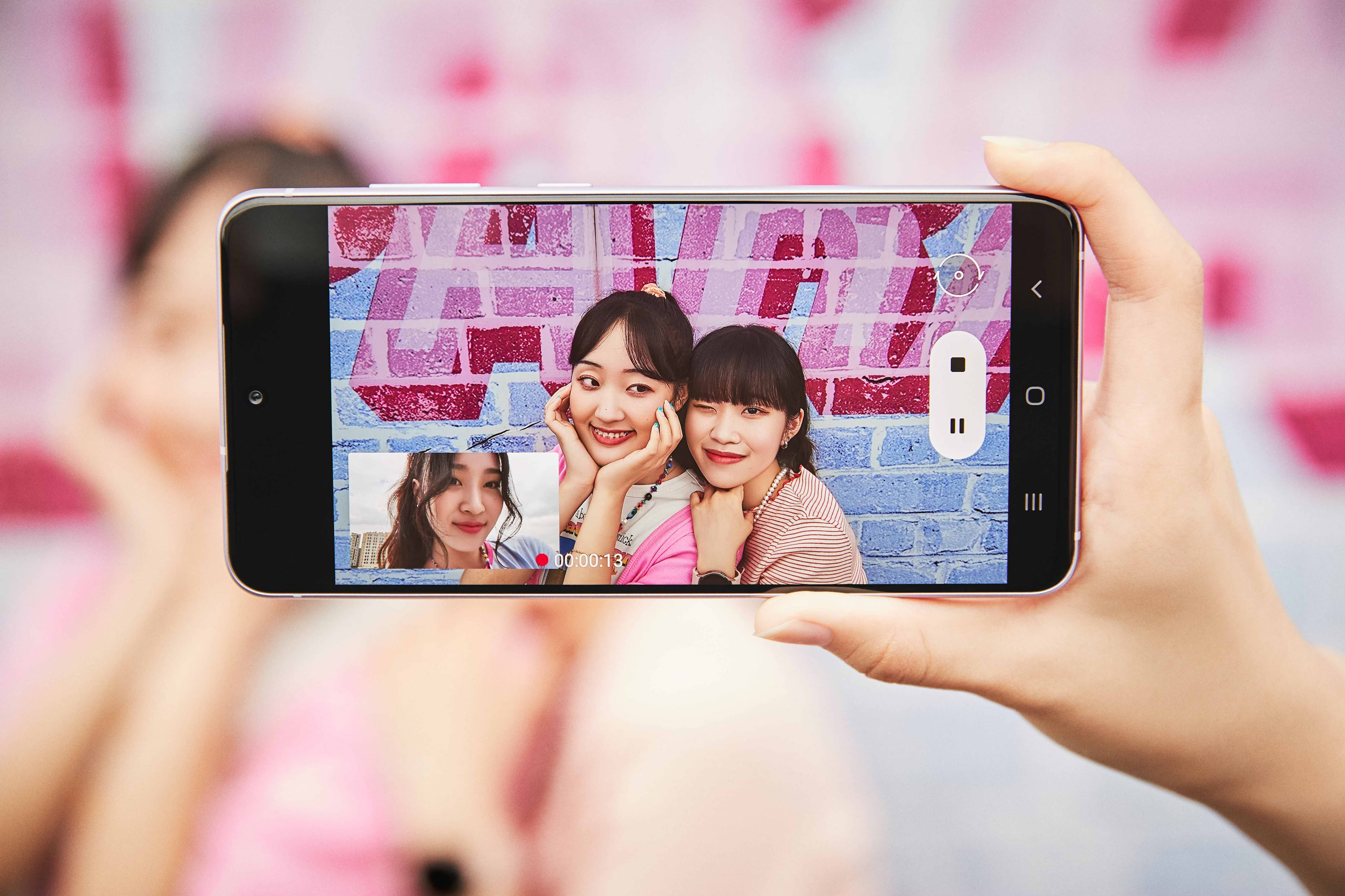 Samsung выпустил долгожданный Galaxy S21 FE