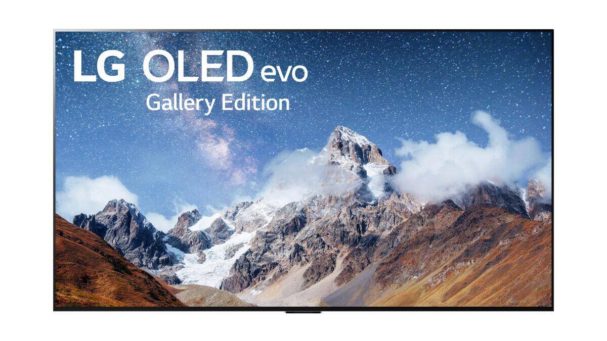 Умный телевизор LG OLED evo Gallery Edition с изображением горного пейзажа