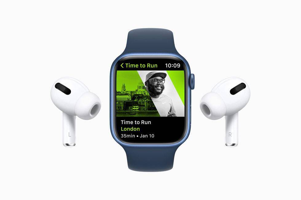 В Apple Fitness+ появились новые мотивирующие материалы: Коллекции, Пробежка и новые гости в подборке "Ходьба" 7 С 10 января в сервисе Fitness+ появилась "Пробежка" — аудиоподборка, помогающая пользователям бегать ещё лучше и регулярнее и предлагающая популярные беговые маршруты в известных городах мира.