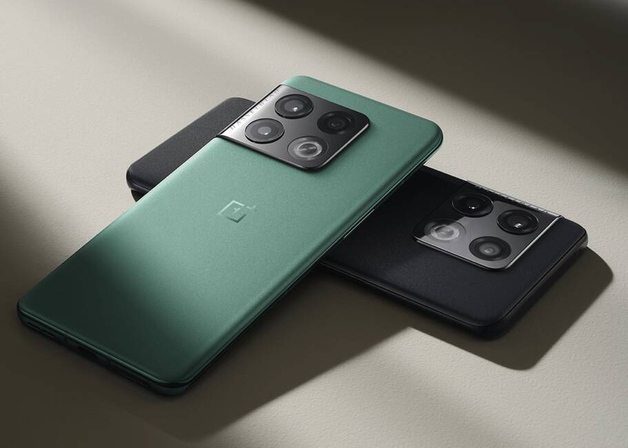 Задняя панель смартфона OnePlus 10 Pro с камерой