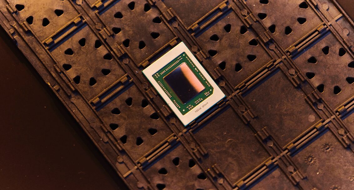 CES 2022: AMD сделала новые мобильные процессоры Ryzen, объединяющие ядро Zen 3 с графикой AMD RDNA 2 5 Новый iPhone 17 Pro и Pro Max на презентации