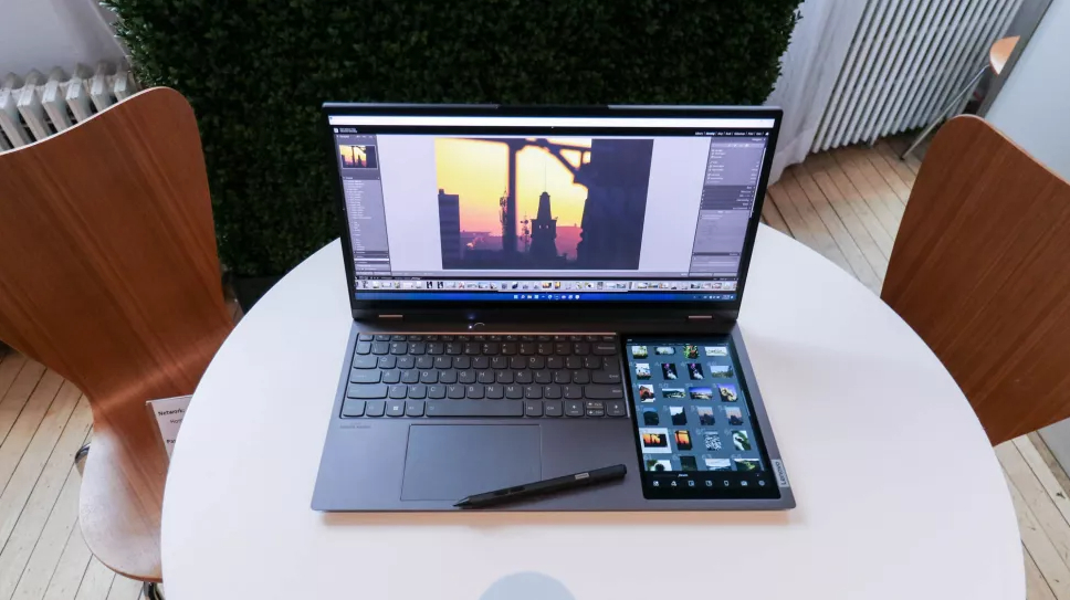 CES 2022: Lenovo представила ноутбук ThinkBook Plus Gen 3 с двумя экранами 4 Lenovo