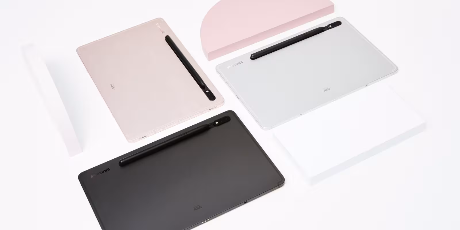 Серии Samsung Galaxy S22 и Galaxy Tab S8 поступят в продажу в России 1 марта 3 015 family galaxytabs8ultra graphite galaxytabs8plus silver galaxytabs8 pinkgold