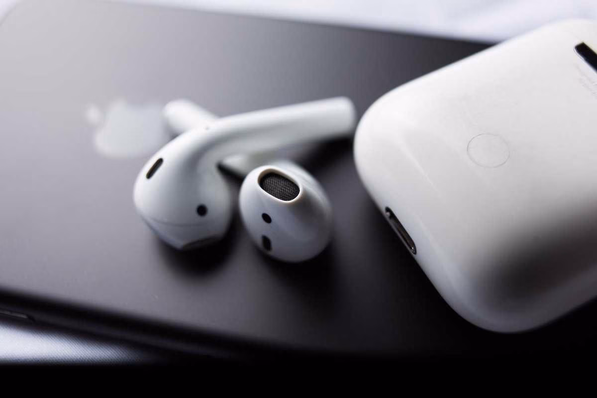 Apple AirPods