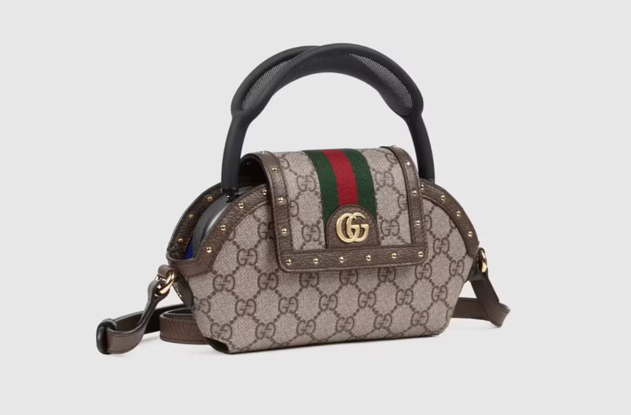 Дизайнерский чехол Gucci для AirPods Max с узором GG и зеленой полоской