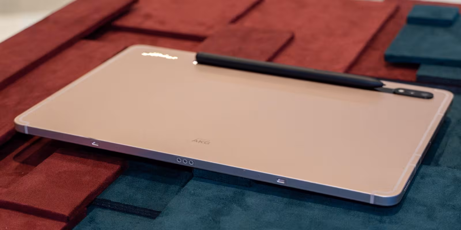 Samsung представила Galaxy Tab S8: самый большой и универсальный планшет Galaxy 9 Samsung Galaxy S22 itzine.ru 103